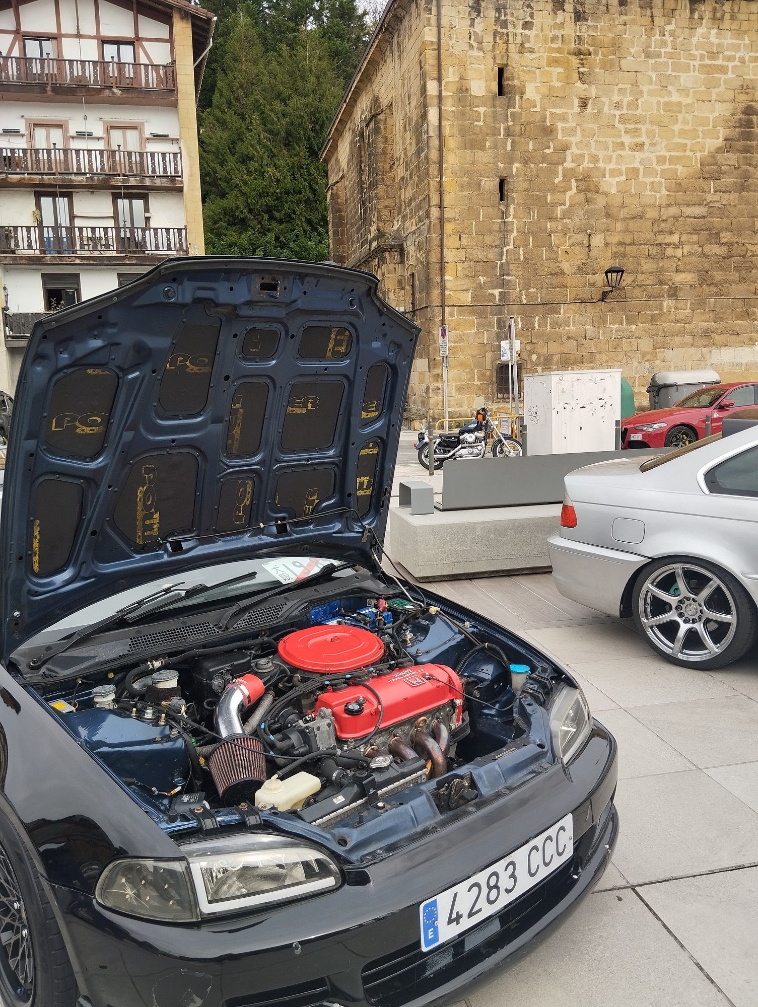 Exhibición de coches tuneados en San Pedro