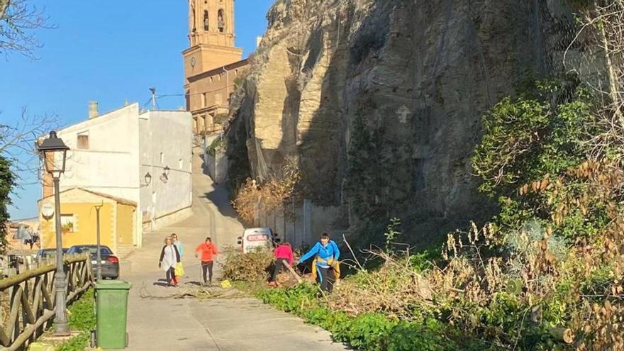 Limpieza voluntaria del barrio de la Virgen de Andosilla