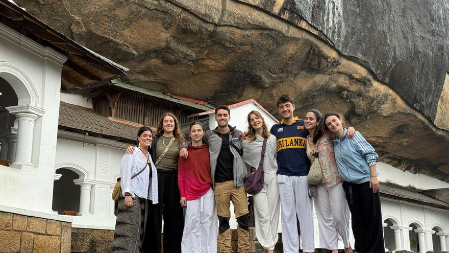 Ocho MIR de la UPNA, atrapados en Sri Lanka: "Nuestra prioridad ahora es poder salir cuanto antes"