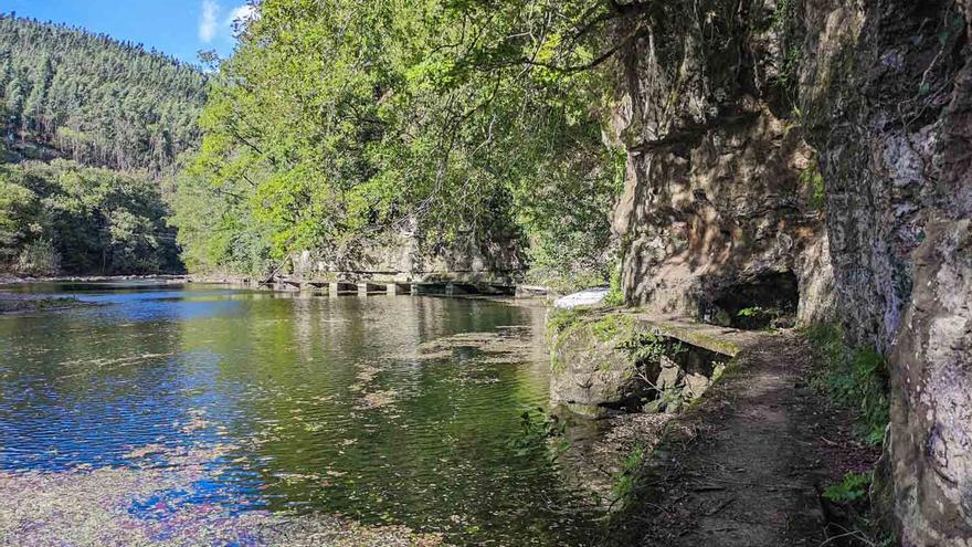 "La ruta de senderismo más espectacular" de Cantabria está a 15 minutos de Bizkaia