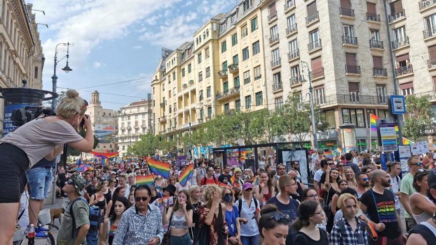 Miles de personas tomaron parte en la marcha de Budapesr en favor del colectivo LGTBIQ.