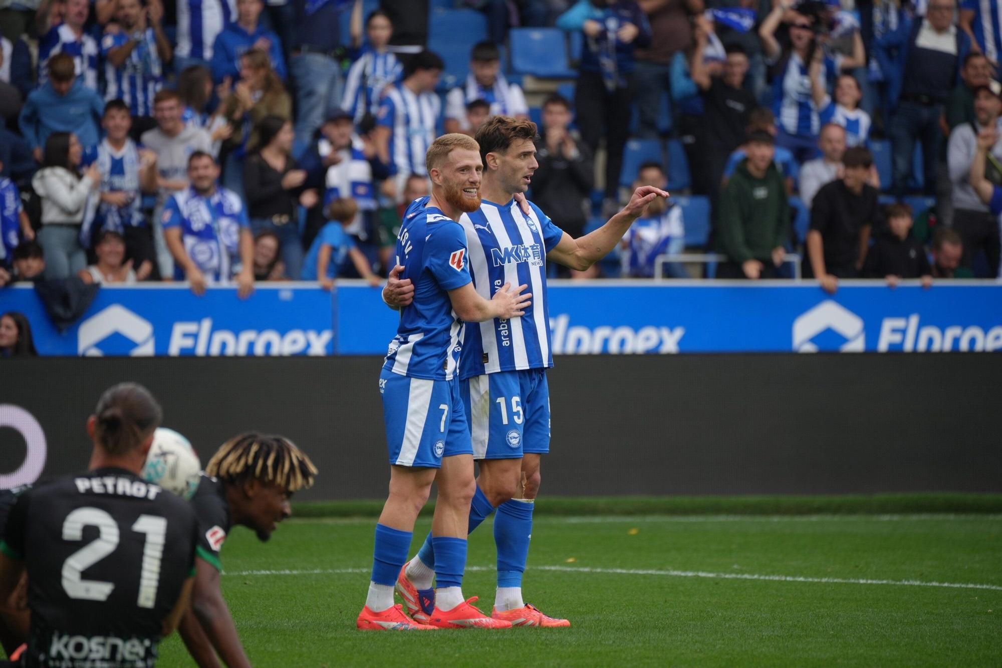 En Imágenes: El Alavés se impone al Elche