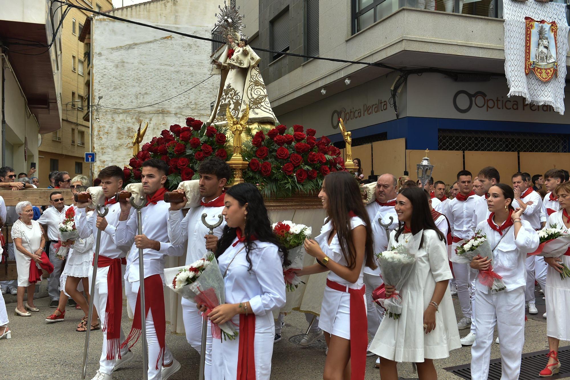 Fotos de la procesión en fiestas de Peralta
