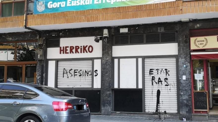 Aburto denuncia pintadas en la herriko taberna de Santutxu