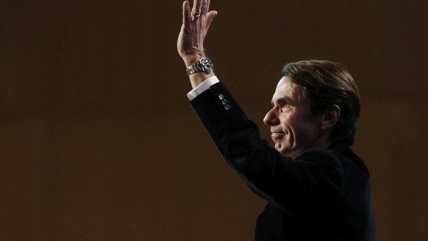 El presidente de honor del PP, José María Aznar, en una convención del partido.