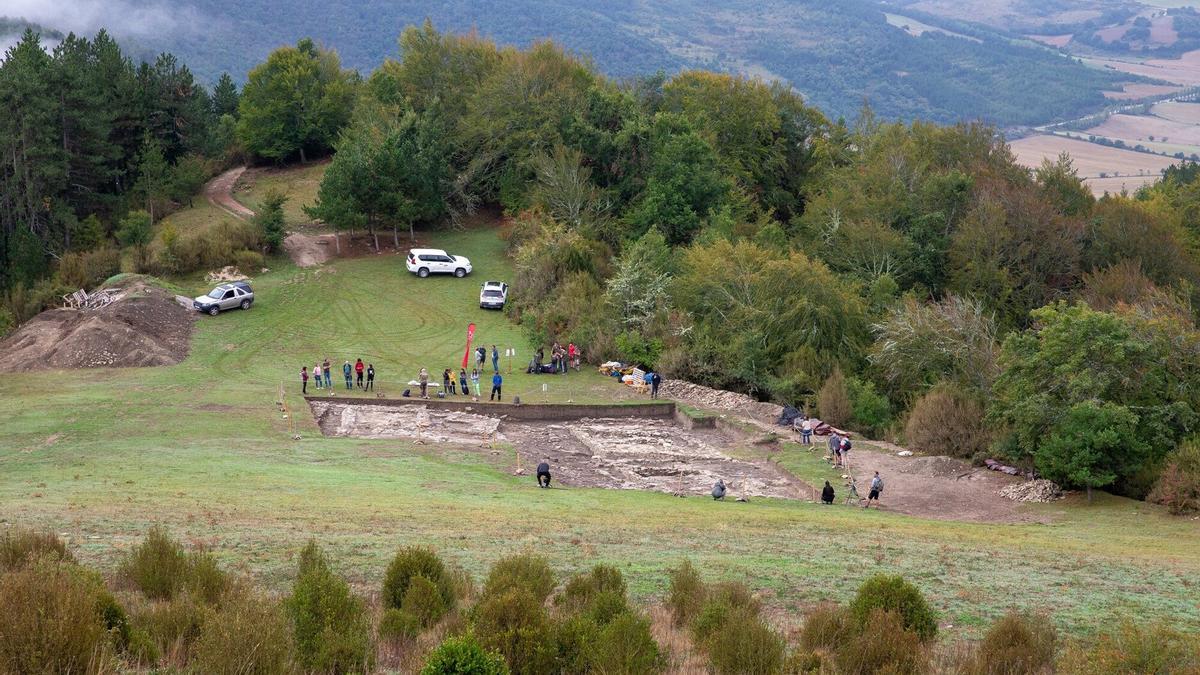 El yacimiento de Irulegi, durante la campaña arqueológica de 2023.