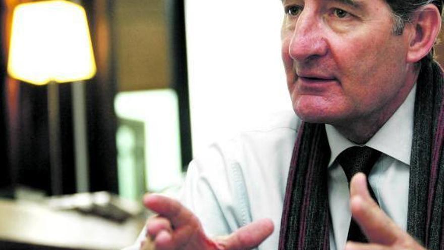 Currin incorpora al exsecretario general de Interpol a su grupo de ...