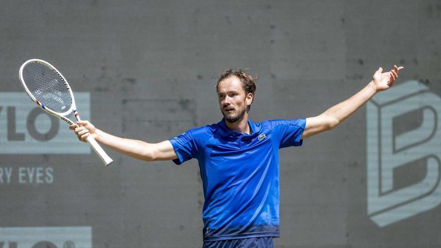 Daniil Medvedev, multado con 42.500 dólares por su comportamiento en el US Open