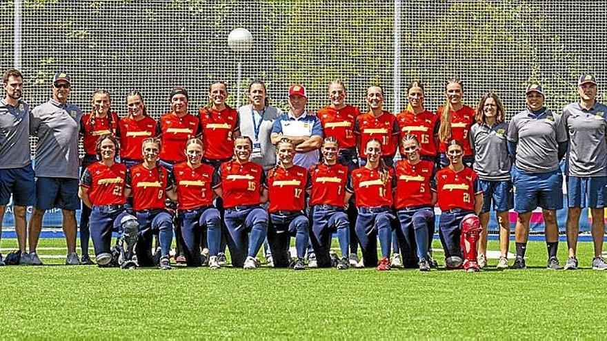 España, con ocho navarras, quinta en el Europeo sub-18 de sófbol