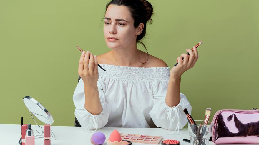 Errores de maquillaje que envejecen y cómo puedes evitarlos