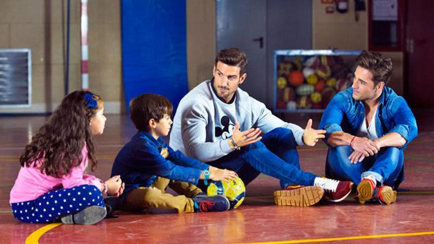 Bustamante se estrena como presentador en ‘Fuera de clase’