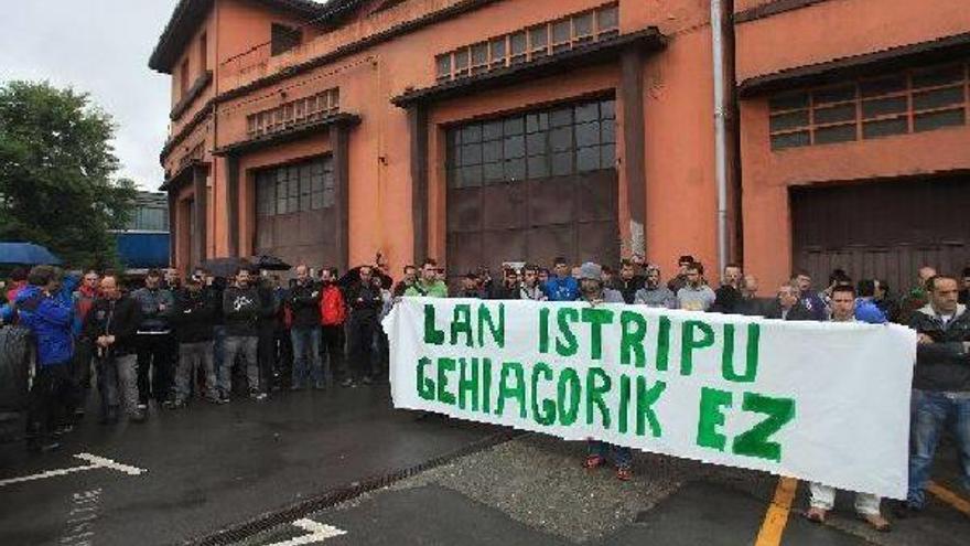 Osalan sospecha de que &quot;con la crisis económica no se  ha invertido tanto en prevención laboral&quot; como se debiera