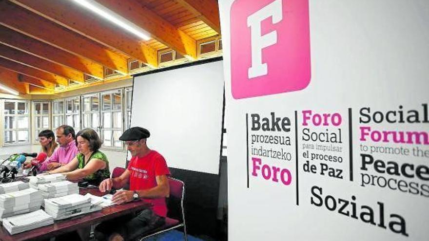 El Foro Social pide un acuerdo político “reparador”.