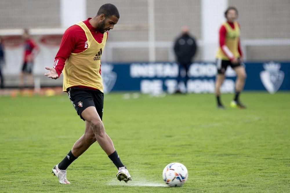 Primer entrenamiento de Jonás Ramalho con Osasuna