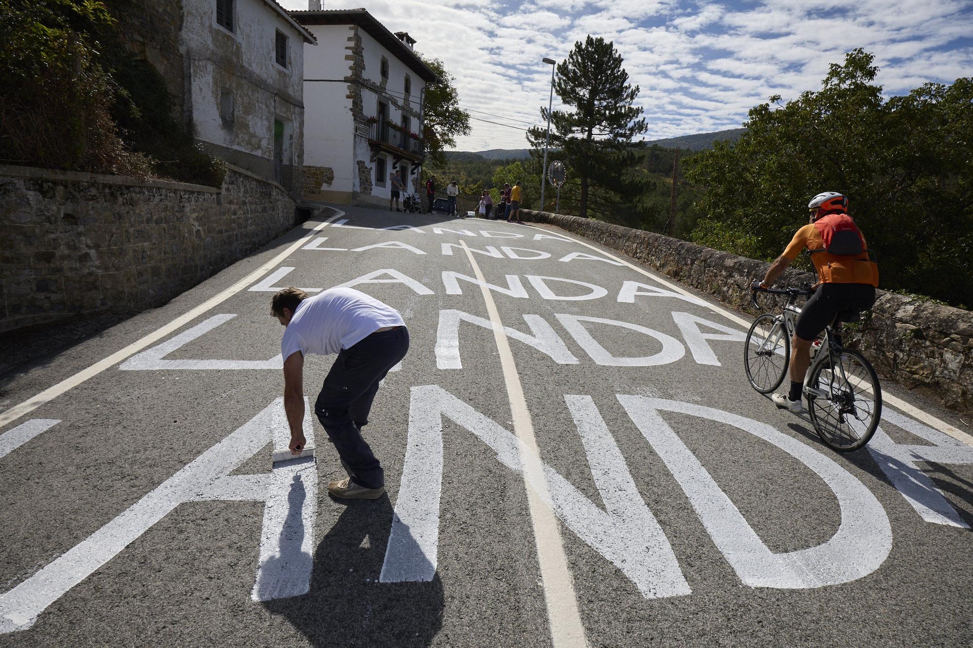 Fotos de la etapa navarra de La Vuelta 25 entre Sendaviva y Larra - Belagua