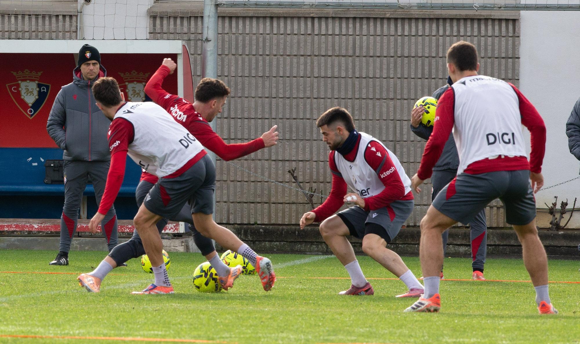 Fotos del entrenamiento de Osasuna en Tajonar tras la derrota ante la Real Sociedad