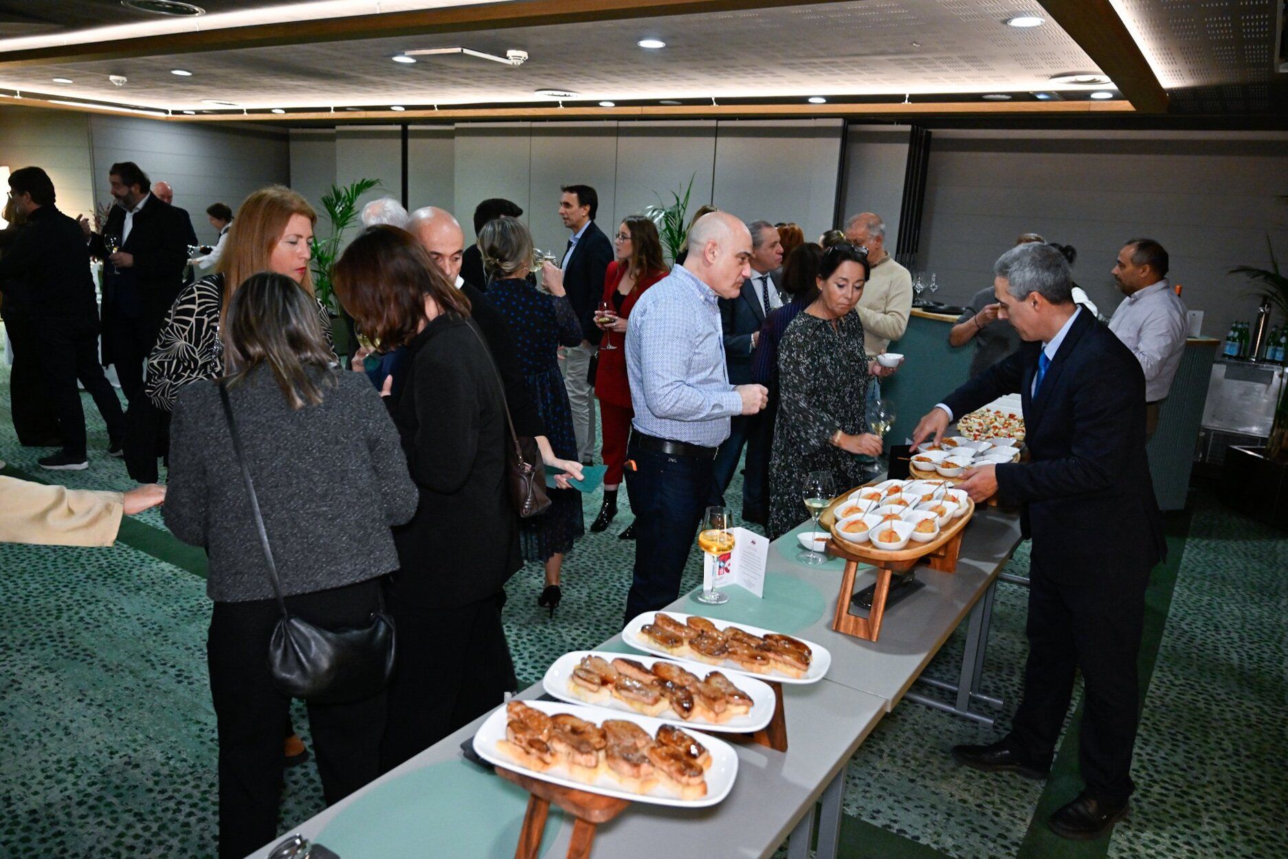 Brindis de Navidad del mundo publicitario