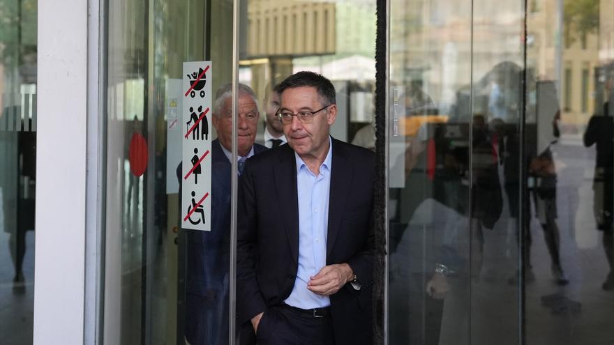 Bartomeu es imputado por pagar comisiones en fichajes del Barcelona