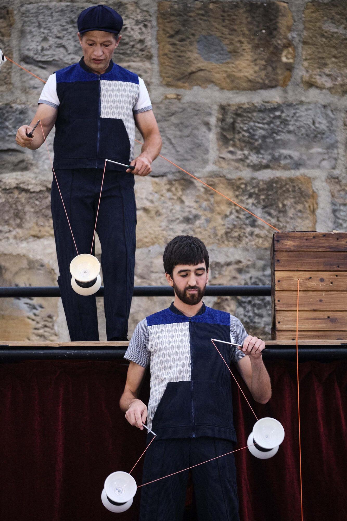 Cinco puntas con el espectaculo Ardatzak’ en la Ciudadela de Pamplona