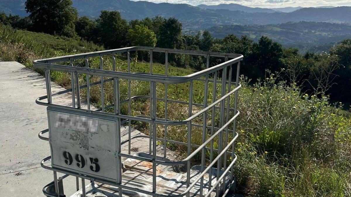 Nuevo servicio de recogida de plásticos  para las explotaciones ganaderas de Enkarterri