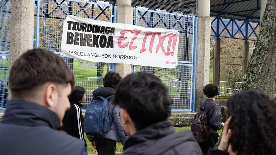 El IES Txurdinaga Behekoa reclama “la continuidad” del centro