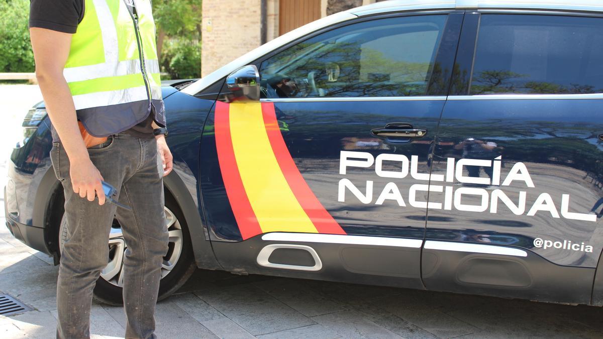 La Policía encontró una gran cantidad de medicinas en el domicilio.
