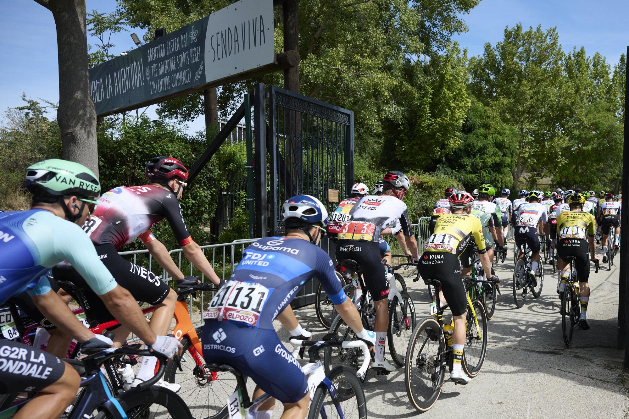 Fotos de la etapa navarra de La Vuelta 25 entre Sendaviva y Larra - Belagua