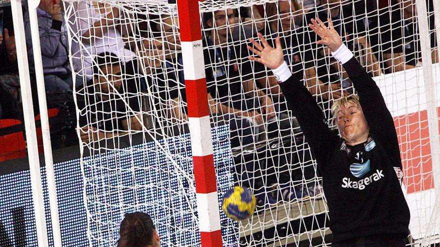 Itxako subcampeón (25-24)