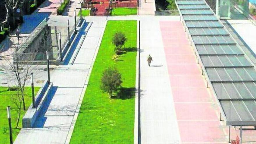 El parking de La Sardinera se abrió en 2002 pero solo se vendió la mitad de parcelas.