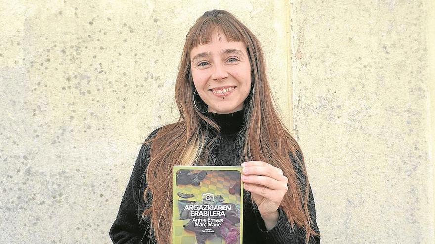 “Liburu bat baino gehiago, proiektu bat da”