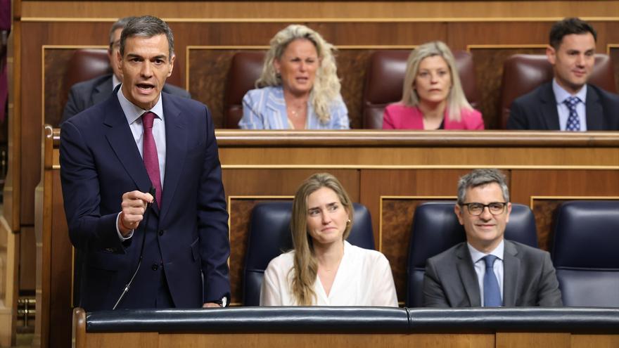 Sánchez expresa su total apoyo a Zapatero en un tenso 'cara a cara' por el caso 'Plus Ultra'