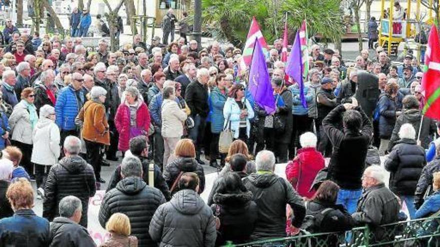 Los pensionistas vascos esgrimen poder electoral