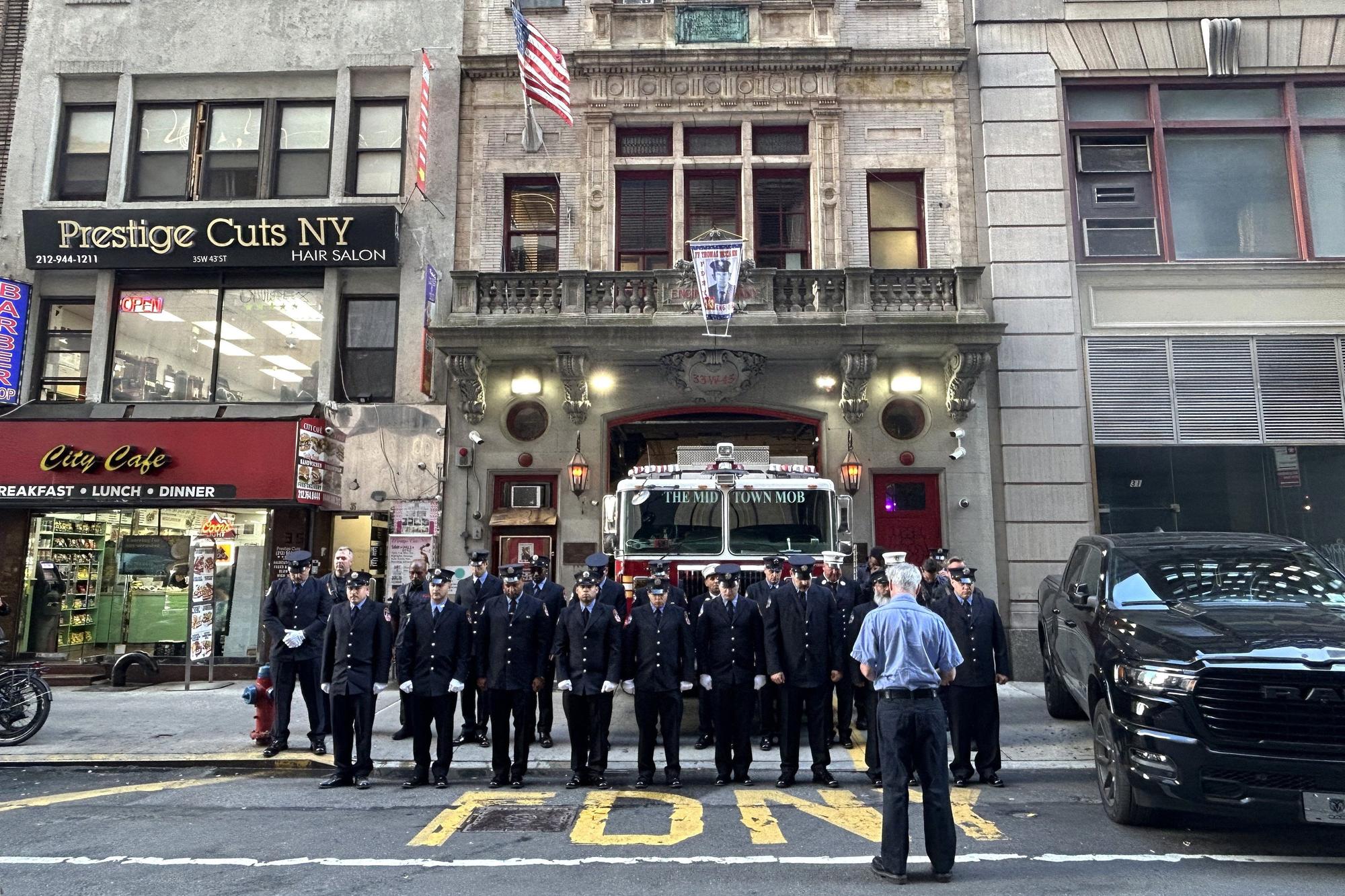 Imágenes del homenaje a las víctimas por el 24º aniversario del 11s