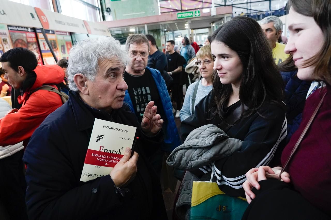 En imágenes: colas para acceder a una Durangoko Azoka a reventar