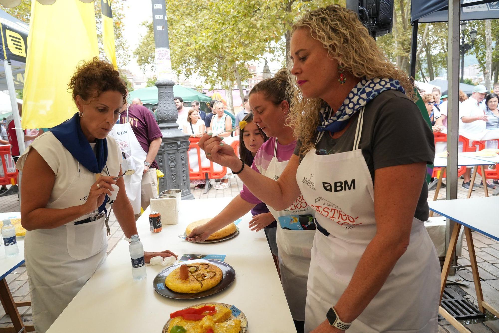 En imágenes: El certamen gastronómico de tortilla de patatas