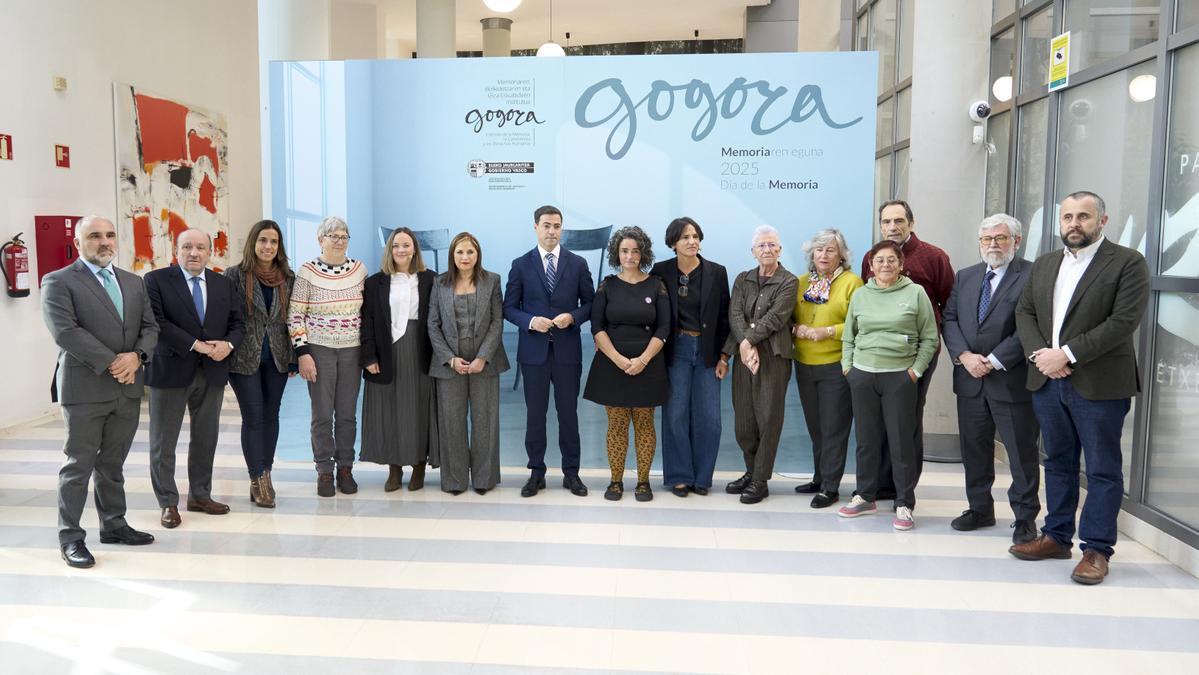 Pradales y San José, junto a Ixone Fernández, Amelia Machimbarrena y Maixabel Lasa