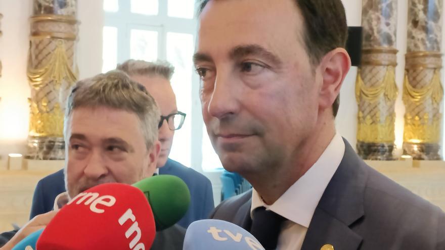 Torres defiende que la ley de participación institucional "no va a castigar a nadie ni supone penalización"