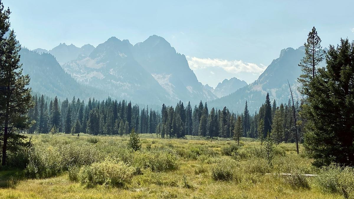 Los picos escarpados de la Cordillera Sawtoot, en el centro de Idaho.