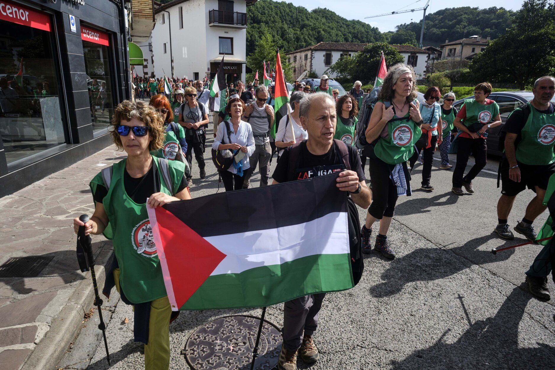 Fotos de la séptima etapa de la marcha propalestina por Navarra, desde Eltzaburu hasta Doneztebe