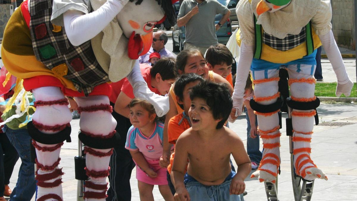 El espectáculo, producido por la compañía Scura Plats, ha sido representados en diversos países.