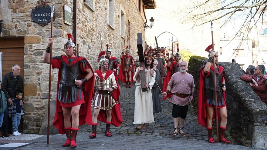 Así se prepara la Pasión Viviente de Balmaseda