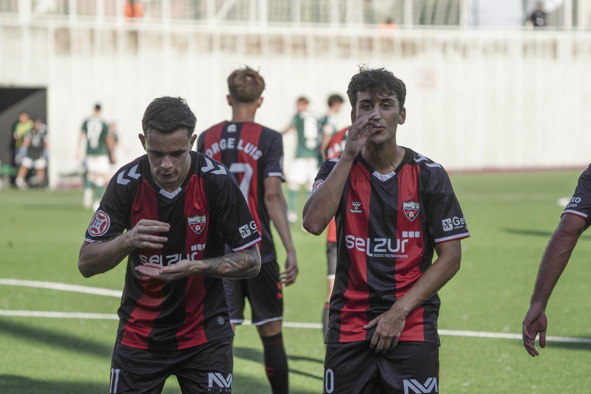 En imágenes: El Arenas no logra pasar del empate ante el Cacereño