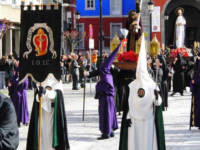 Estandarte del Instituto Orgánico de Escuelas de Cristo