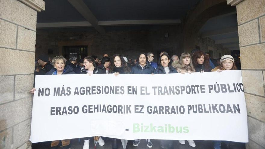 Trabajadores de Bizkaibus sienten una &quot;amenaza de terror laboral&quot; ante las agresiones