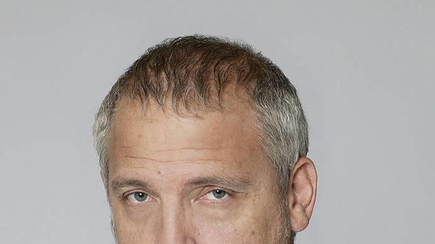 &quot;El espectador me identifica plenamente con mi papel, en la calle soy el doctor Vilches&quot;