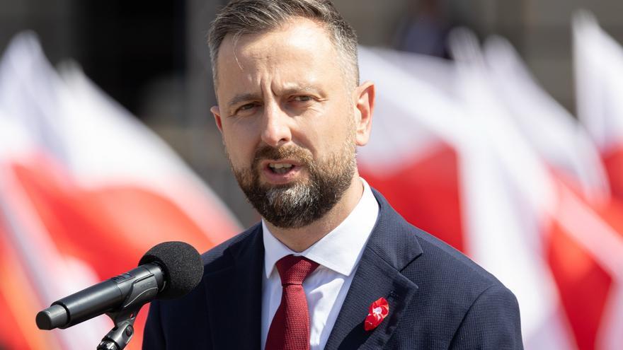 Polonia prohíbe el acceso y circulación de vehículos chinos cerca de instalaciones militares