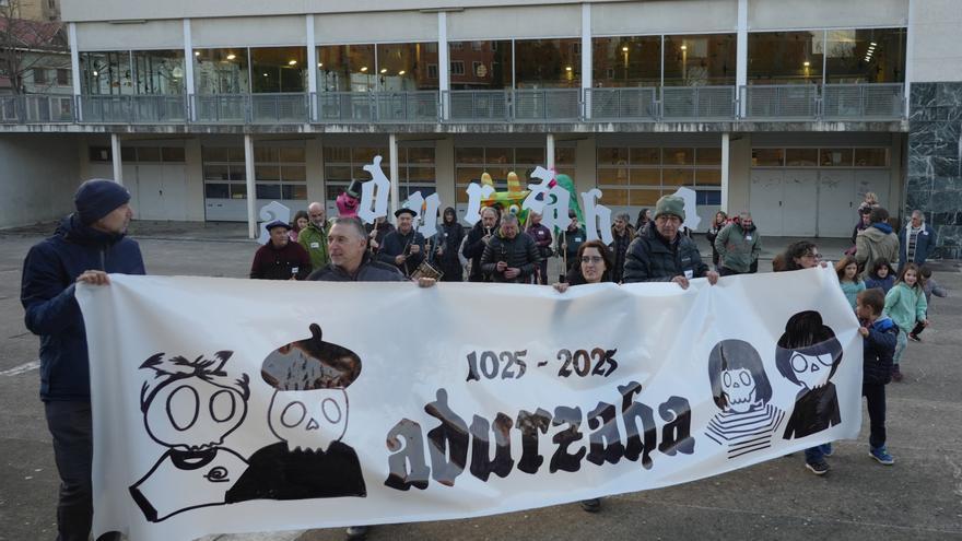 Adurzaha pone el broche final a la celebración del mil aniversario del barrio