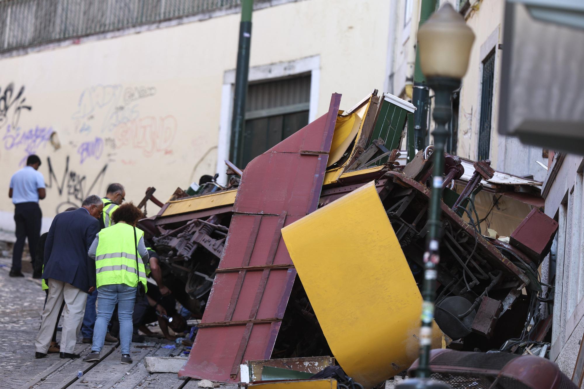 16 muertos en el descarrilamiento del Elevador de Gloria en Lisboa