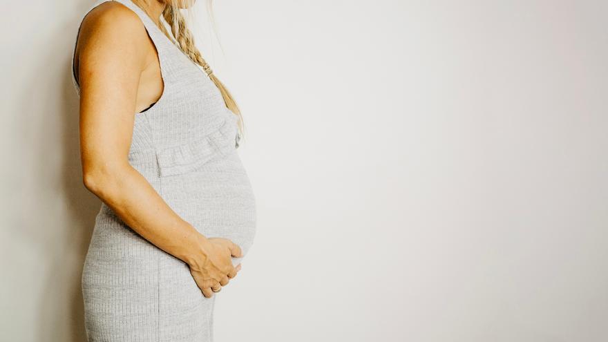 La EMA insiste en que usar paracetamol en el embarazo no causa autismo