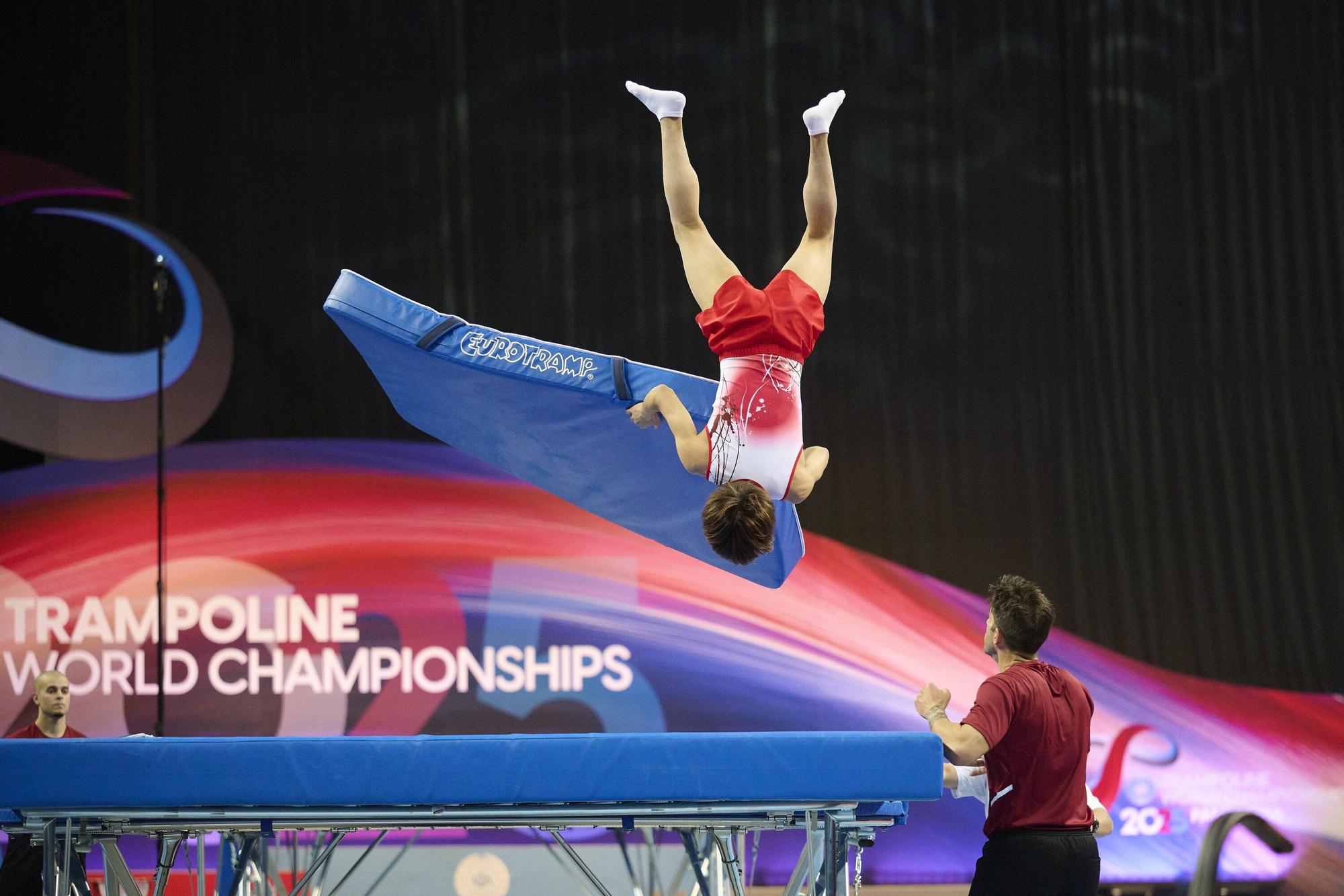 Las fotos más espectaculares del Mundial de gimnasia de trampolín en Pamplona